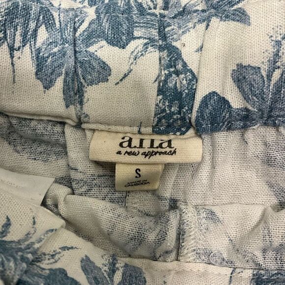 a.n.a Linen Blend Shorts - Picture 3 of 4